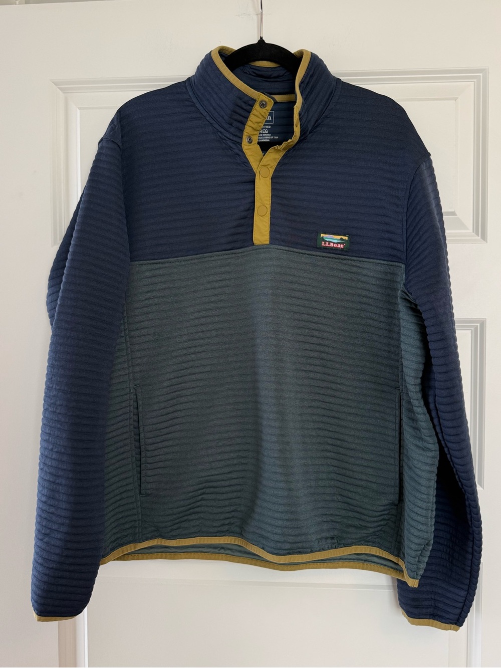 LL Bean Airlight Knit Pullover